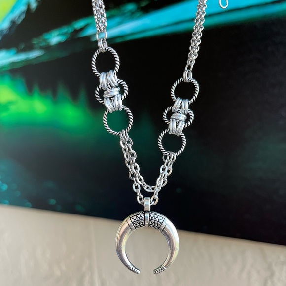 Handmade maille choker & up side down moon charm necklace - Picture 2 of 11